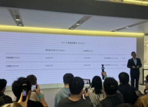 颜值在线,标配空悬,蔚来ET7值得入手吗?