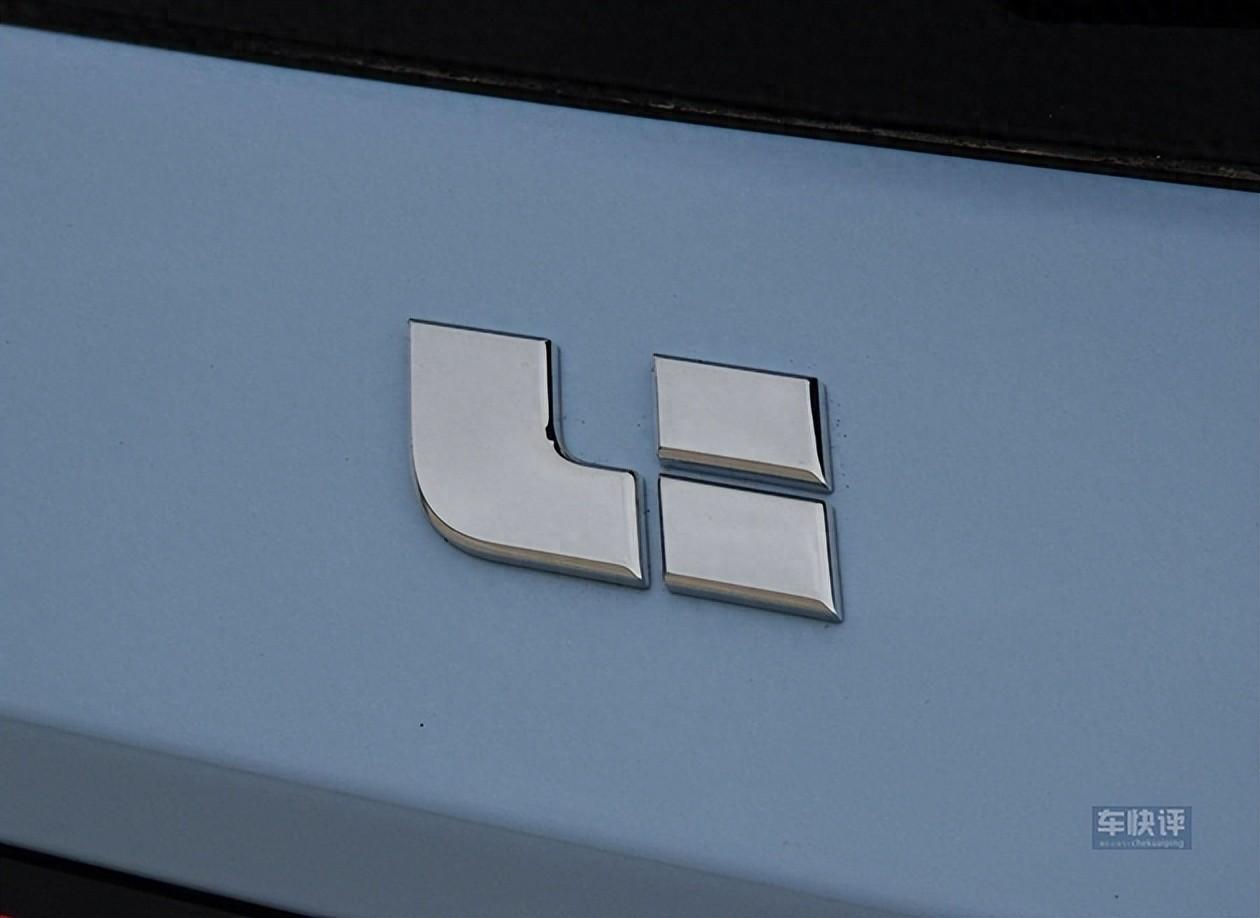 8月造车新势力销量公布,鸿蒙智行大幅落后理想汽车