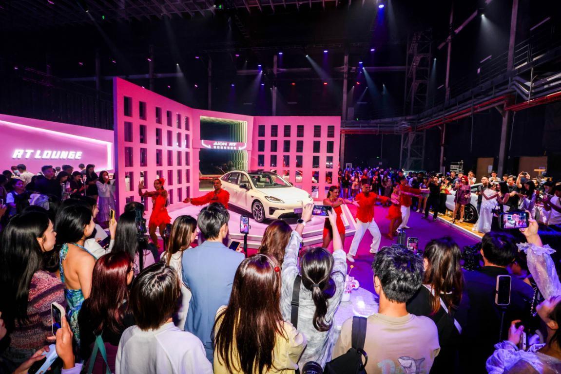 A+王者登场 埃安RT上市,大眼小帕梅11.98万起售