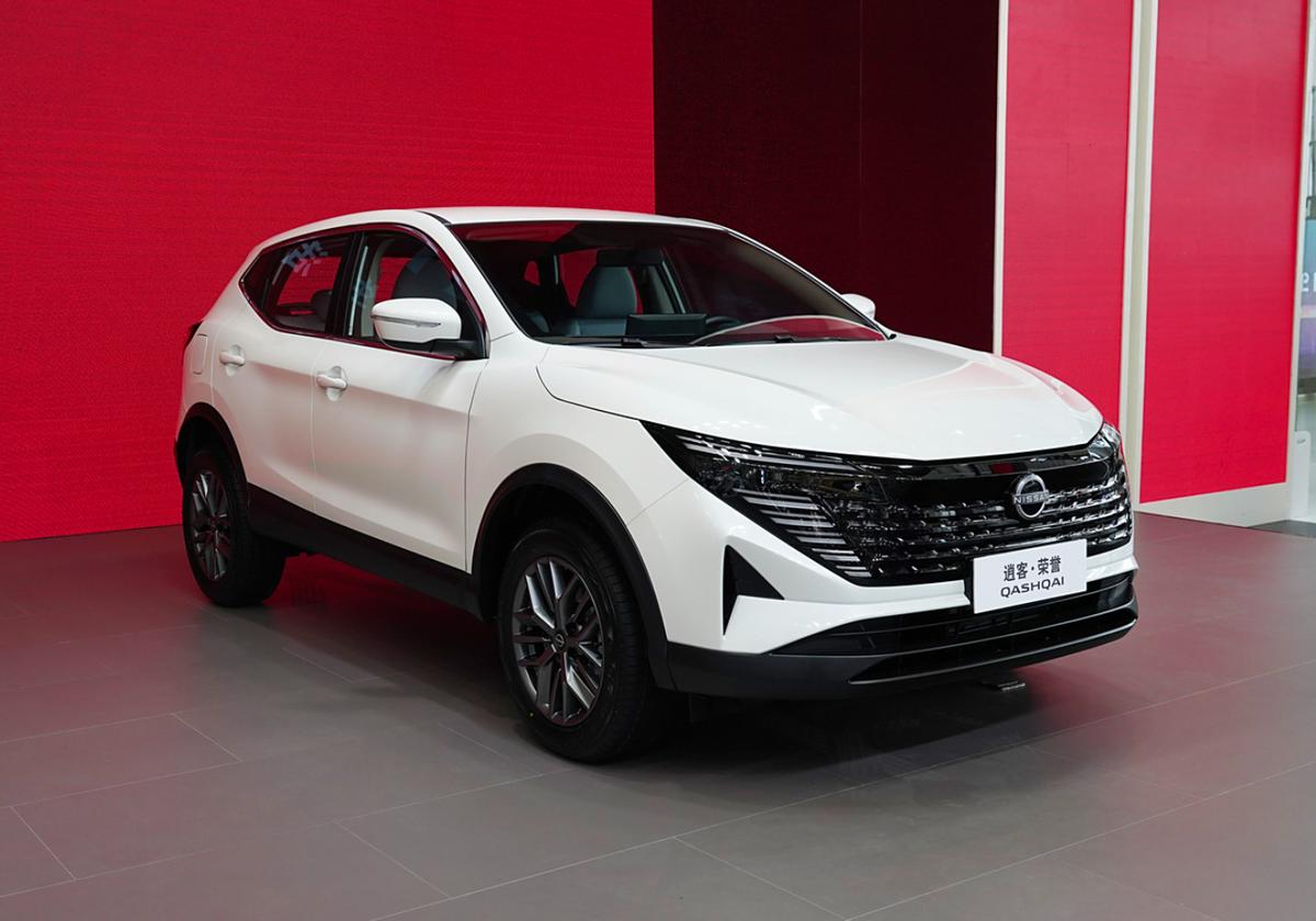 9.98万起步!2.0+CVT,前后独立悬挂,逍客·荣誉一口价上市