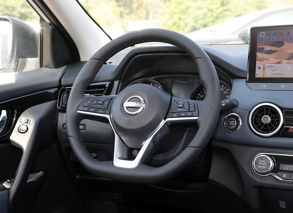 9.98万起步!2.0+CVT,前后独立悬挂,逍客·荣誉一口价上市