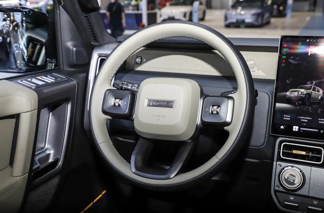 奇瑞iCAR V23亮相广州车展,配8155芯片、有四驱可选-有驾 奇瑞iCAR V23亮相广州车展,配8155芯片、有四驱可选-有驾