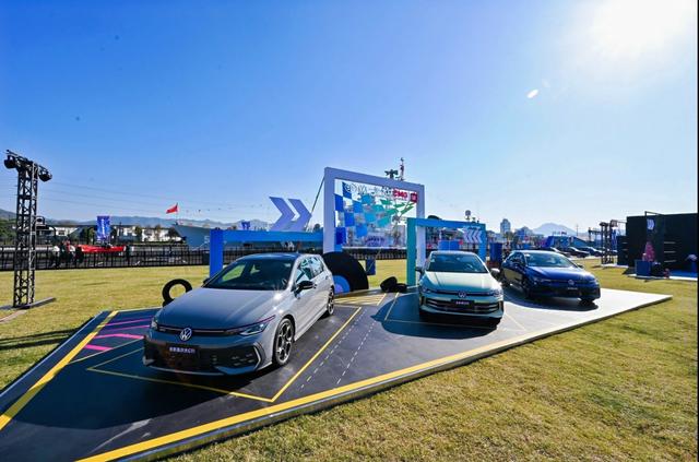 新车|全新大众高尔夫家族上市售12.99万元起,外观内饰焕然一新-有驾 新车|全新大众高尔夫家族上市售12.99万元起,外观内饰焕然一新-有驾