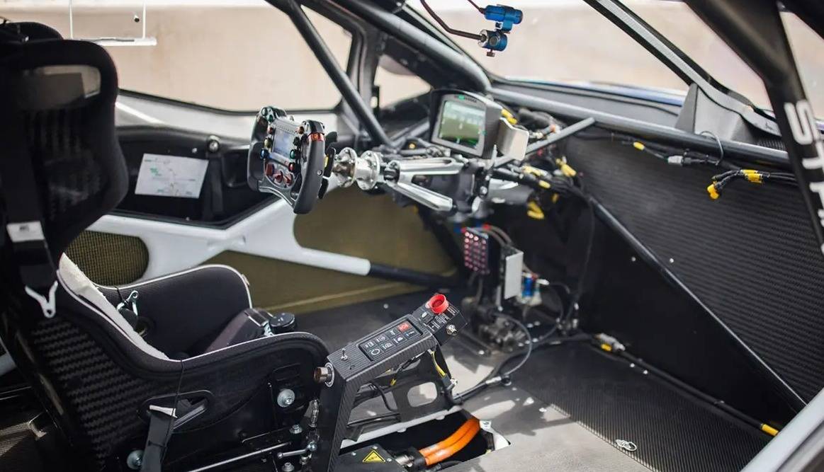 福特F-150电动皮卡,如何击败一众超跑,赢得古德伍德速度节冠军