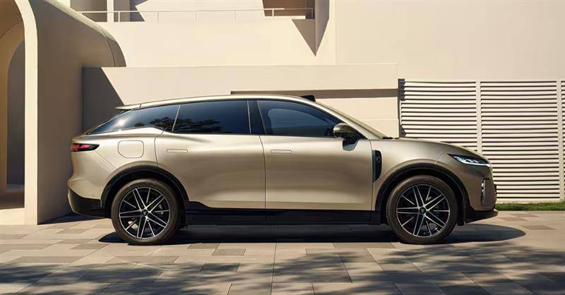 敢称“25万级华为最强纯电SUV”,全新岚图知音何来的底气?