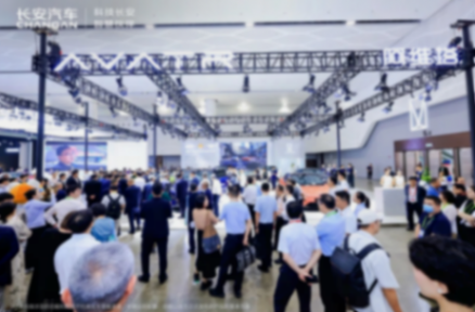汽车行业圈五年前定下的“flag”,车企完成了吗? 五年前定下的“flag”,车企完成了吗?|看见2025