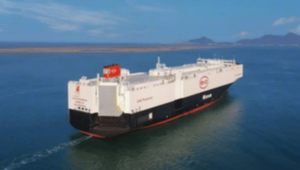 包揽中国&全球销冠!比亚迪2025年460万销量续写新能源传奇