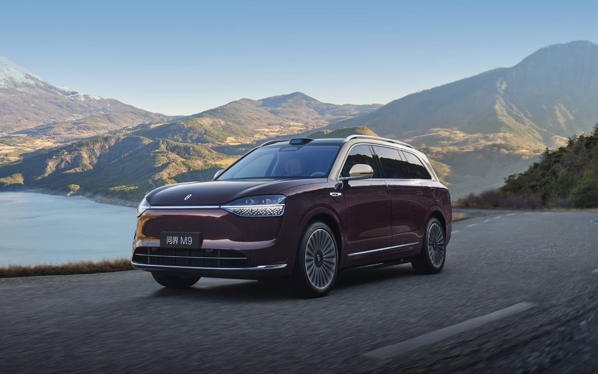 热销超11.8万台,问界M9依然在展现统治力