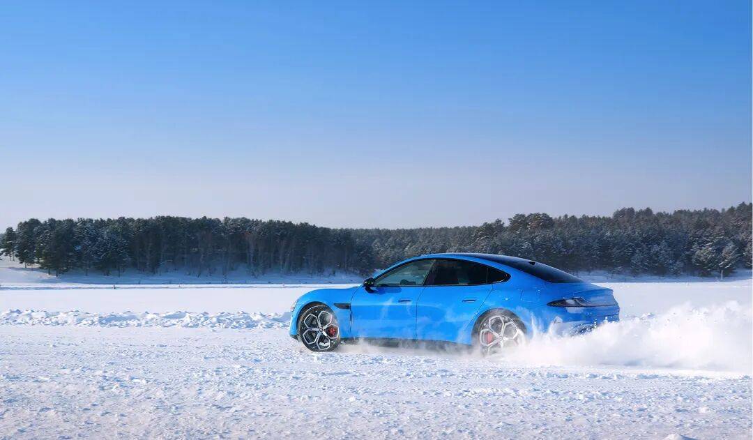 多款重磅新车纷赴冰天雪地,都在测些啥?