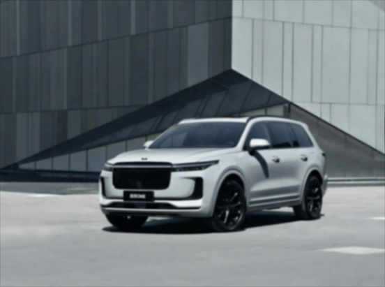 理想具身智能:从出行工具到“硅基家人”