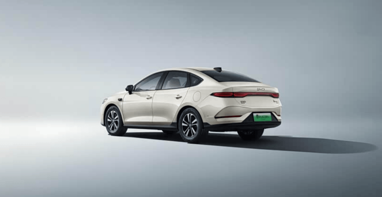 国民家轿颠覆者,比亚迪秦PLUS DM-i用技术破局