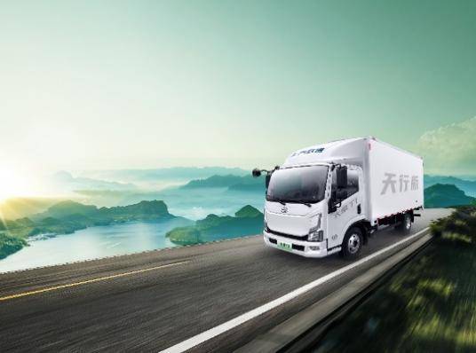 上汽商用车1-2月热销近3.6万辆,轻客、皮卡、轻卡三线领跑