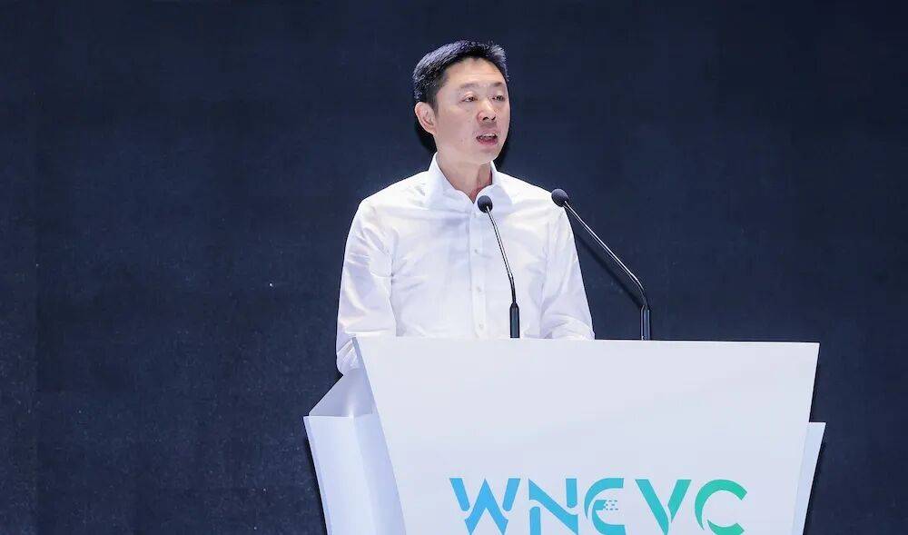 覆盖智驾座舱到销售营销,华为系高管成了车企“香饽饽”25位前高管占领汽车行业,CEO就干出4位