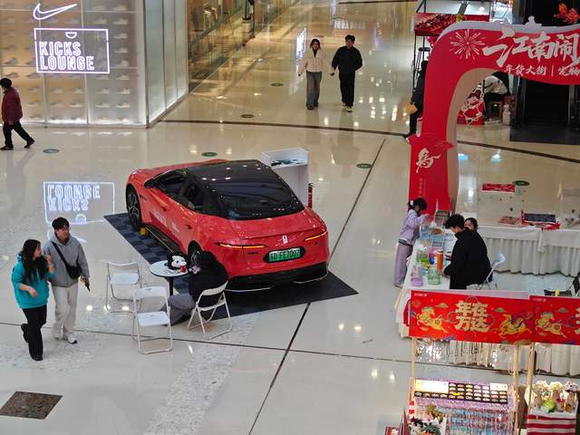 2026年的汽车圈,阿维塔06增程车,一台彻底抢“存量残羹”的车型