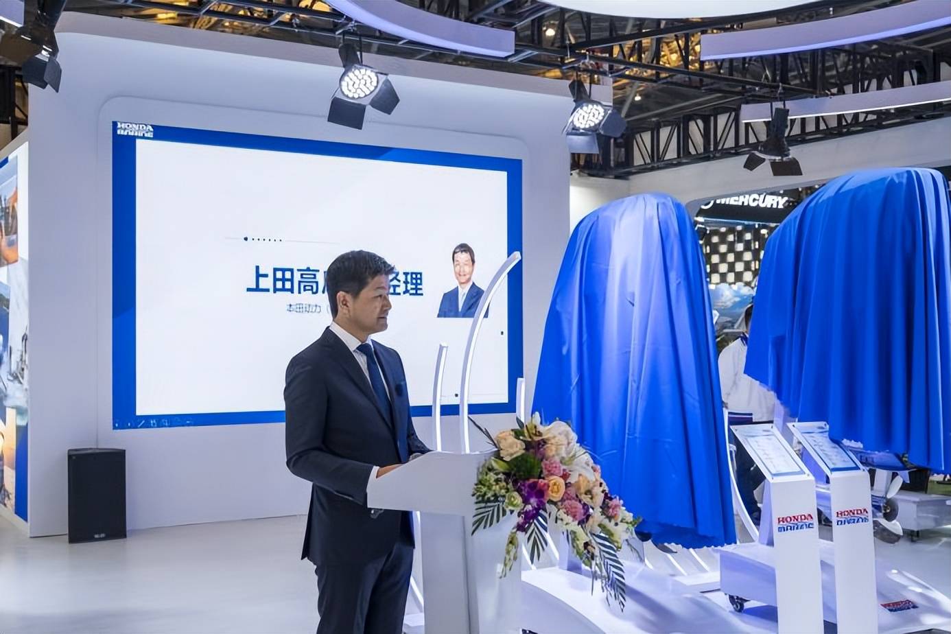 Honda携BF系列船外机产品重磅亮相,并以“共拓新机,聚力致远”为主题,正式发布BF100与BF200两款船外机,宣布即日起在华上市