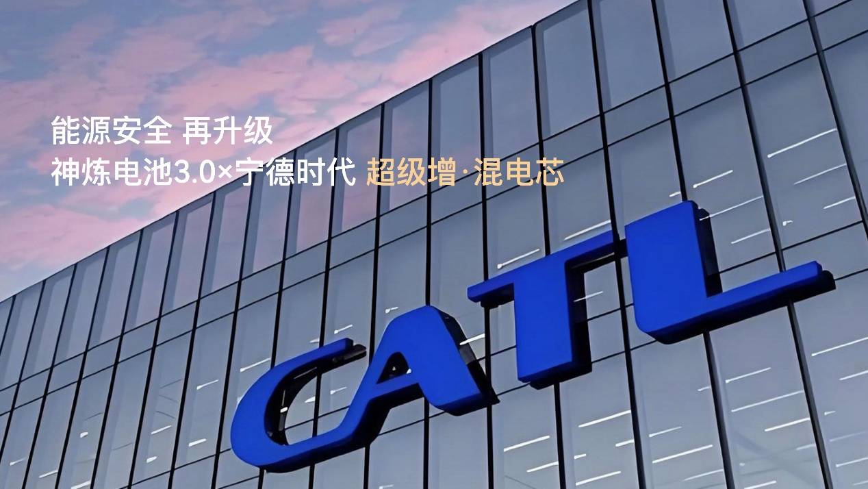懂中国家庭的五菱,用华境 S 给 20 万级 SUV 上了一课