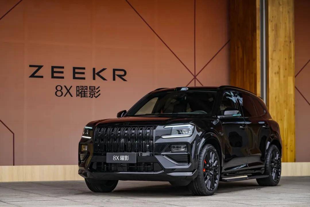 破门“高性能”,极氪8X要改变中大型SUV的竞争叙事? 图片
