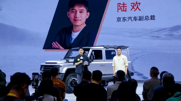 212 T01 METTA全球首发，212越野车携手京东汽车打造&ldquo;全民越野好车&rdquo;新篇章