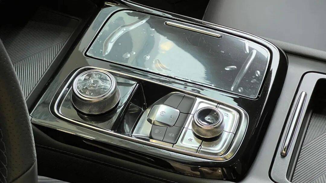 10万内合资中型SUV?到店看了看福特领睿,大空间配置高